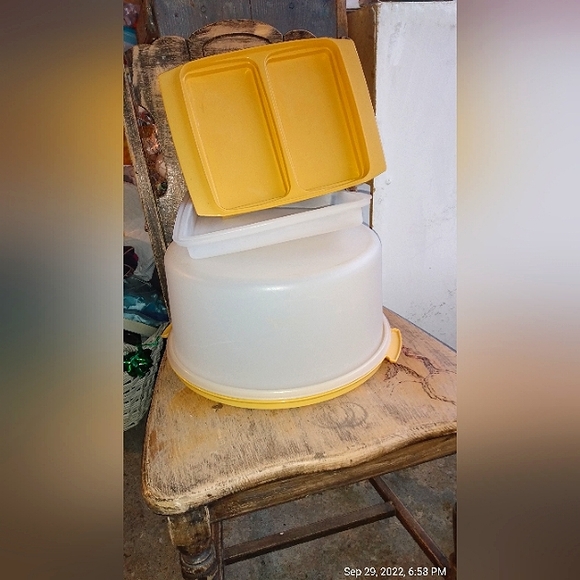 Vintage Tupperware - Picture 1 of 3